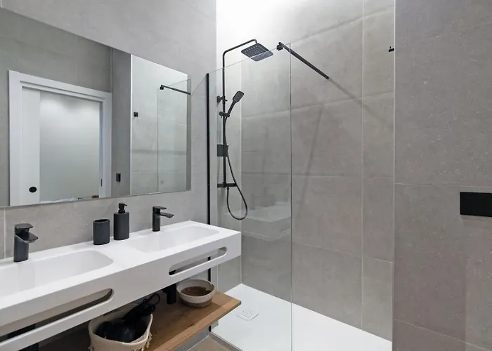 Guestready - Urban Elegance In *